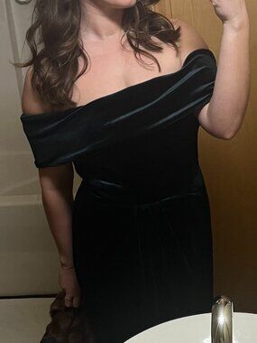 Green Velvet Lulus Off the Shoulder Dress